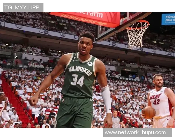 2019年火箭队与雄鹿队的精彩对决回顾与分析 2019年火箭队与雄鹿队的精彩对决回顾与分析