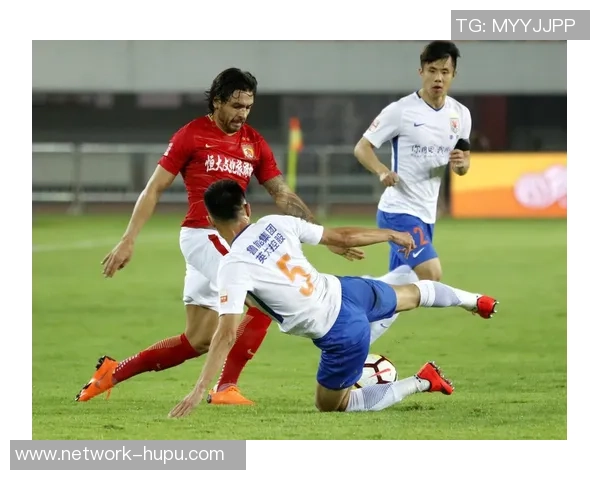 广州恒大淘宝迎战鲁能争夺中超冠军荣耀之战精彩回顾与分析